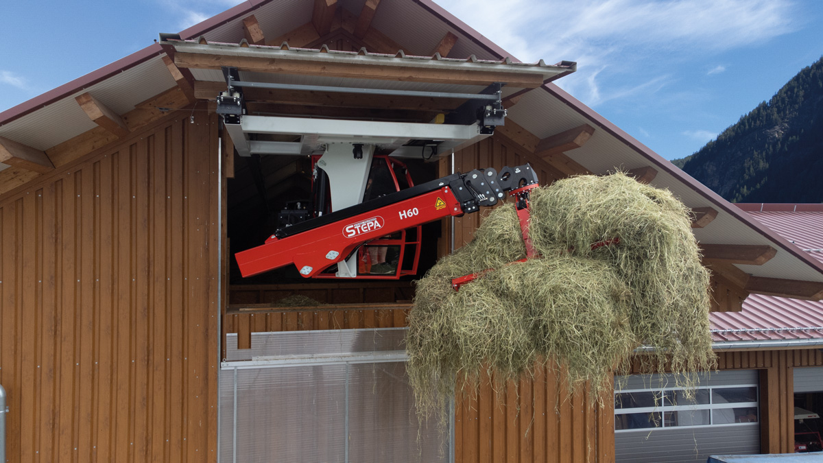 Quadruple telescopic crane